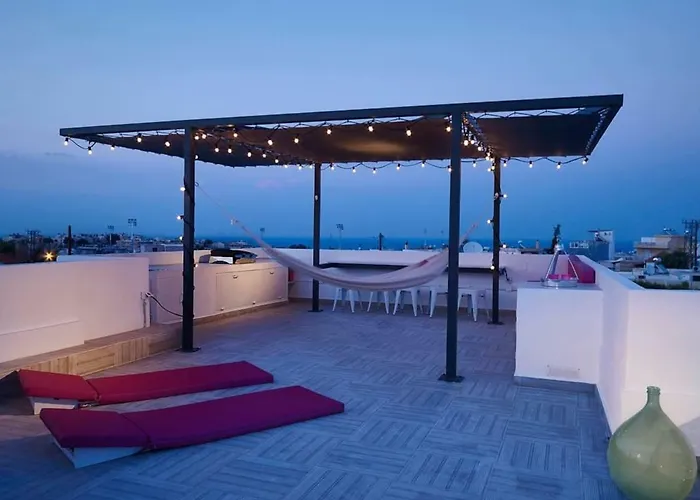 Kalithea-hills 3 アパート